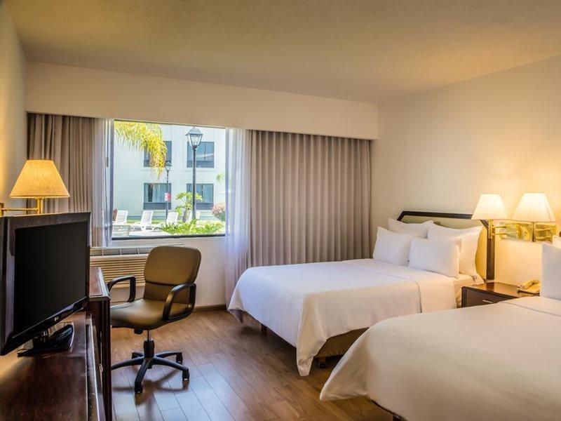 San Nicolás de los Garzas Fiesta Inn Monterrey La Fe מראה חיצוני תמונה