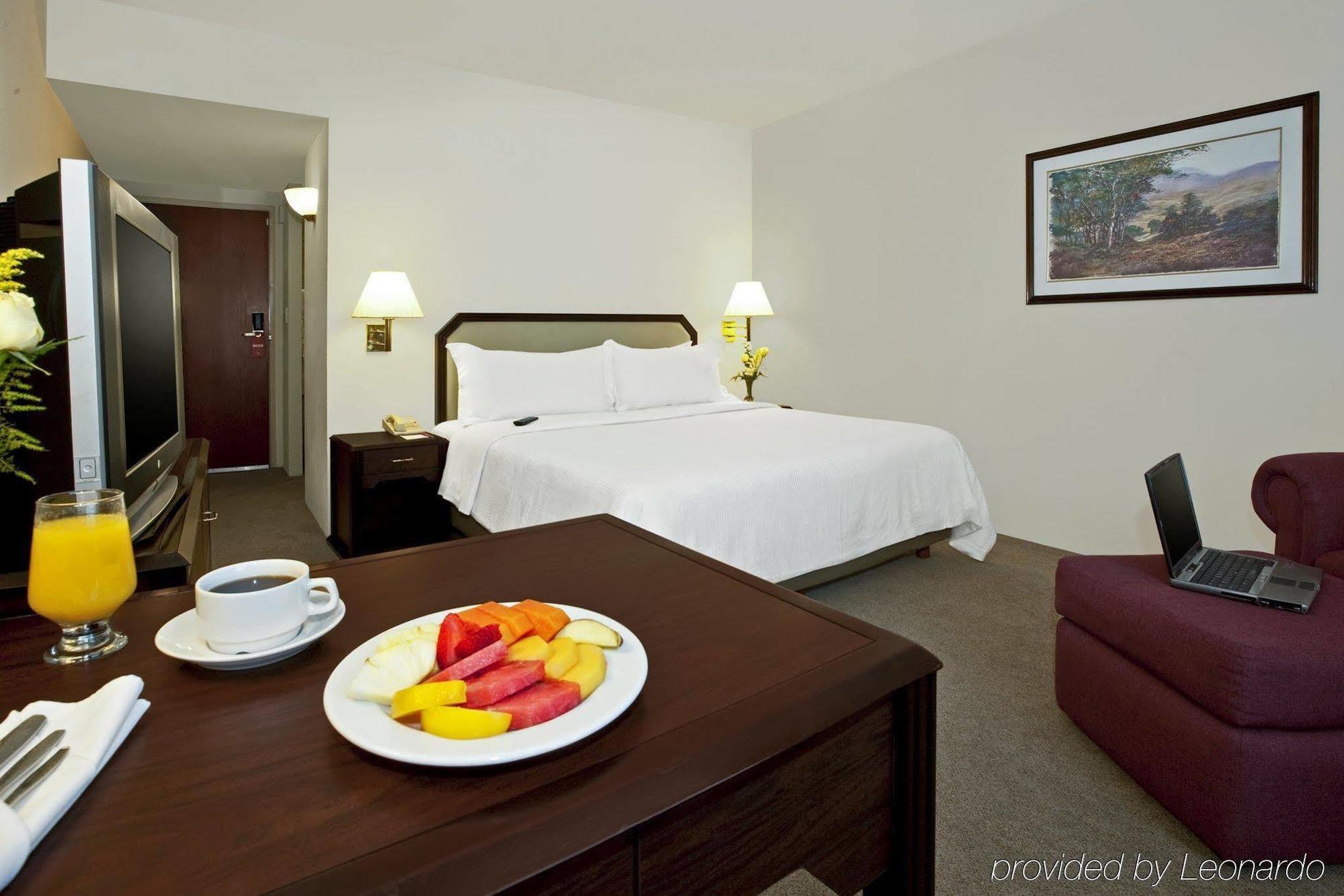 San Nicolás de los Garzas Fiesta Inn Monterrey La Fe מראה חיצוני תמונה